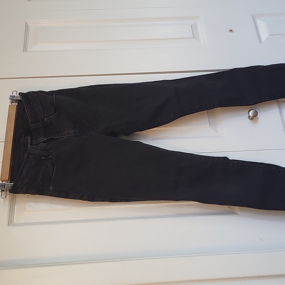 American Eagle Jeans (short) - Picture 4 of 8